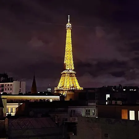 Eiffel Tower View - Charming Artist Flat - Gethosted Lejlighed Paris