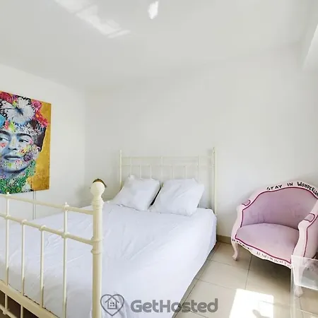 Apartman Eiffel Tower View - Charming Artist Flat - Gethosted *