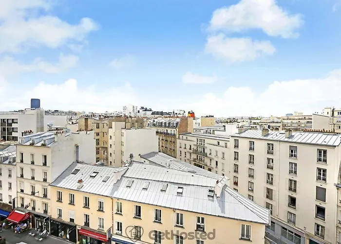 Eiffel Tower View - Charming Artist Flat - Gethosted * Paris