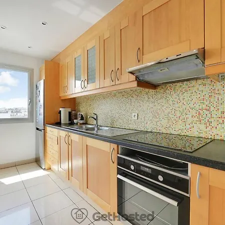 Apartman Eiffel Tower View - Charming Artist Flat - Gethosted